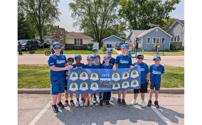 Mustang Dodgers Team Photo