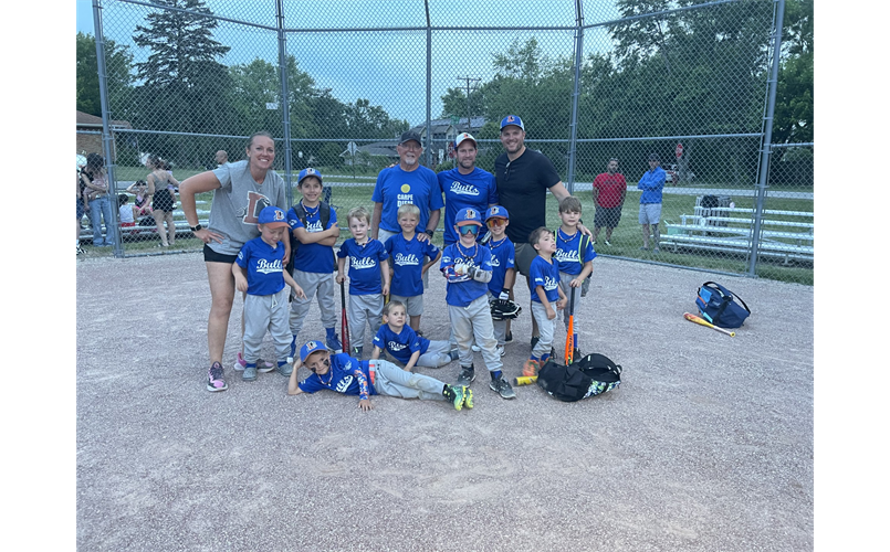 Bulls Tball Team Photo